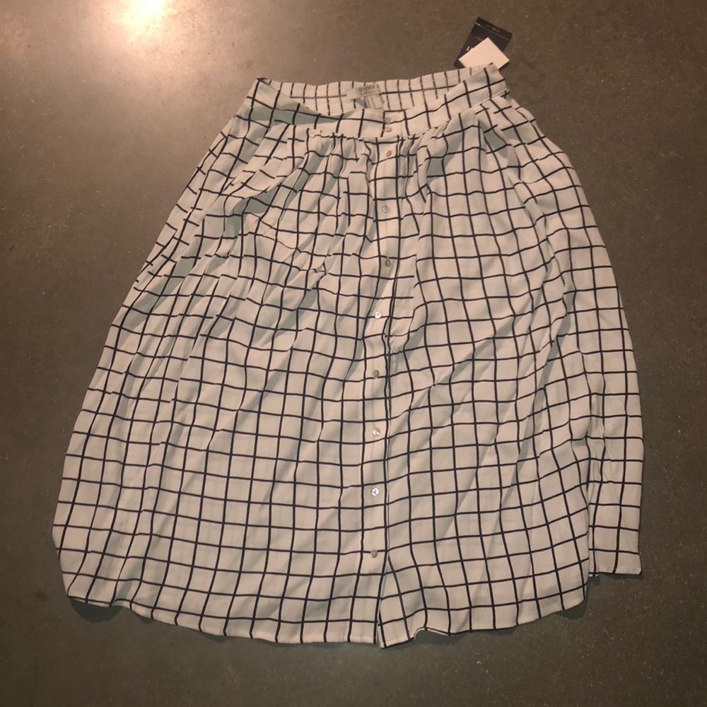 White and black skirt